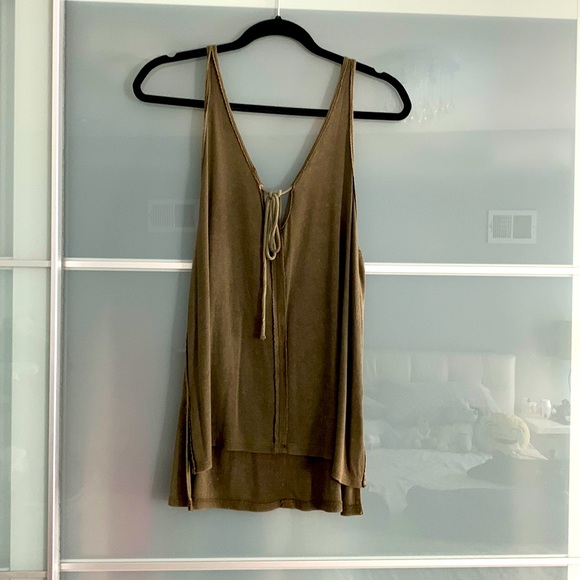 Olive Sleeveless Top - We The Free - Picture 1 of 2
